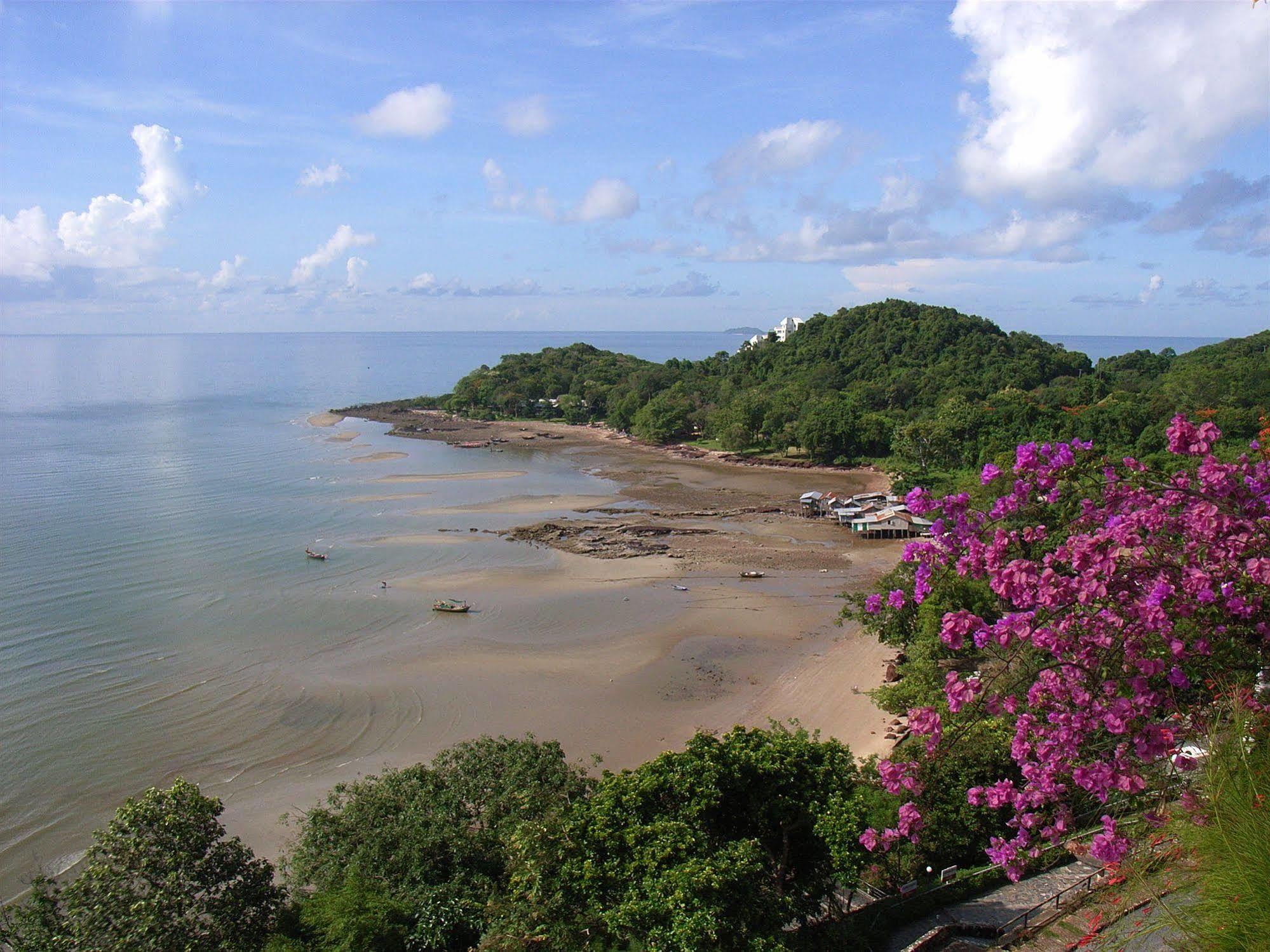 Hinsuay Namsai Resort Rayong Exterior photo